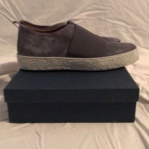 Barneys New York - New men’s size 9